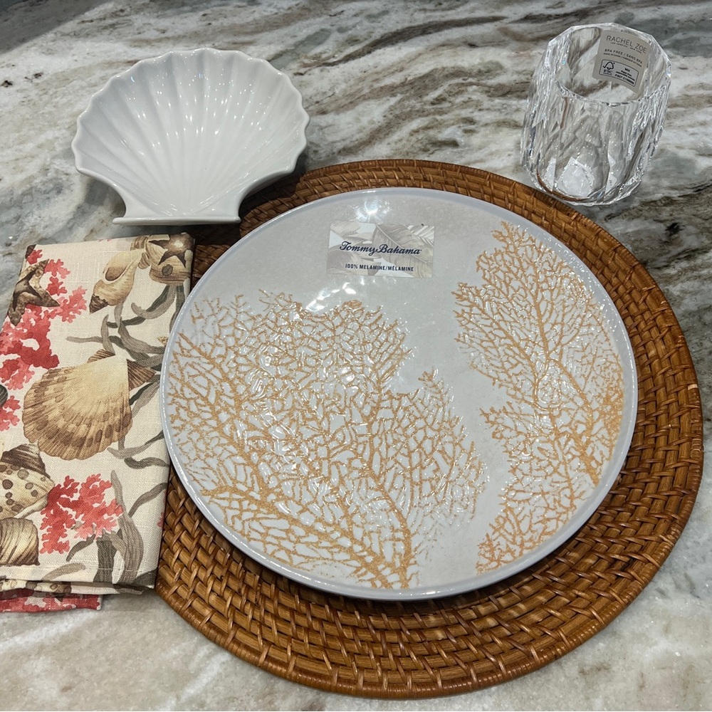 4 Tommy Bahama Melamine Coral Dinner Plates Set of 4 NWT